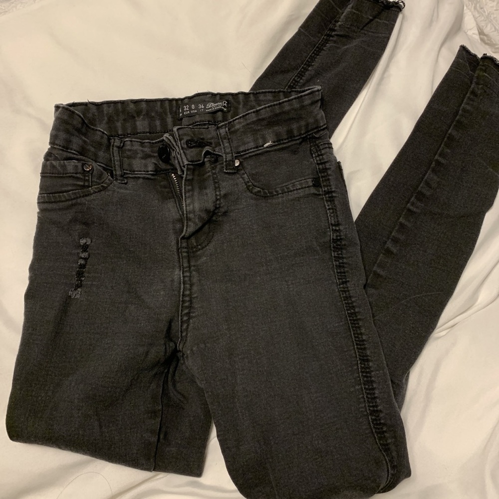 black skinny jeans (: